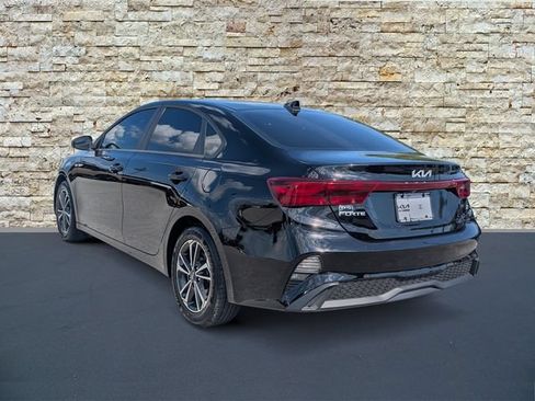 Certified 2024 Kia Forte LXS w/ LXS Technology Package FWD image 4