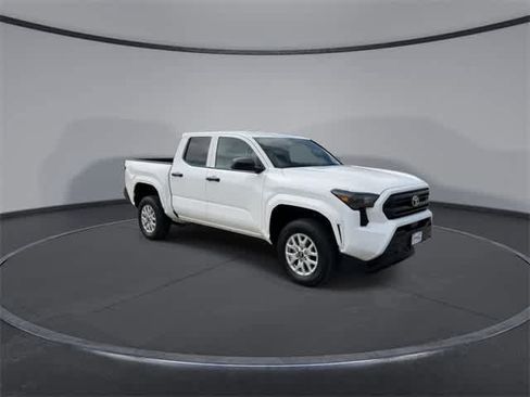 Used 2025 Toyota Tacoma SR w/ SR Upgrade Package image 2