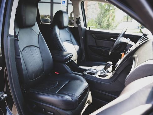 Used 2017 GMC Acadia Limited SLT FWD image 30
