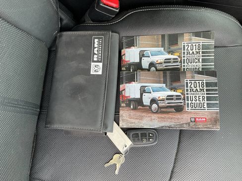 Used 2018 RAM 3500 Laramie image 40