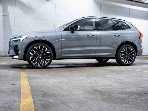 New 2026 Volvo XC60 B5 Ultra w/ Protection Package Premier image 3