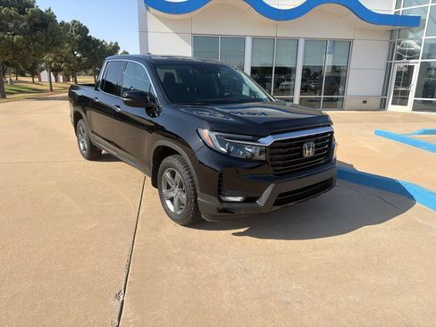 Used 2023 Honda Ridgeline RTL-E image 2