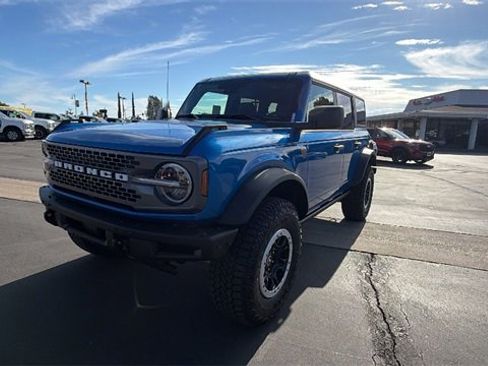 New 2025 Ford Bronco Badlands w/ Sasquatch Package image 1