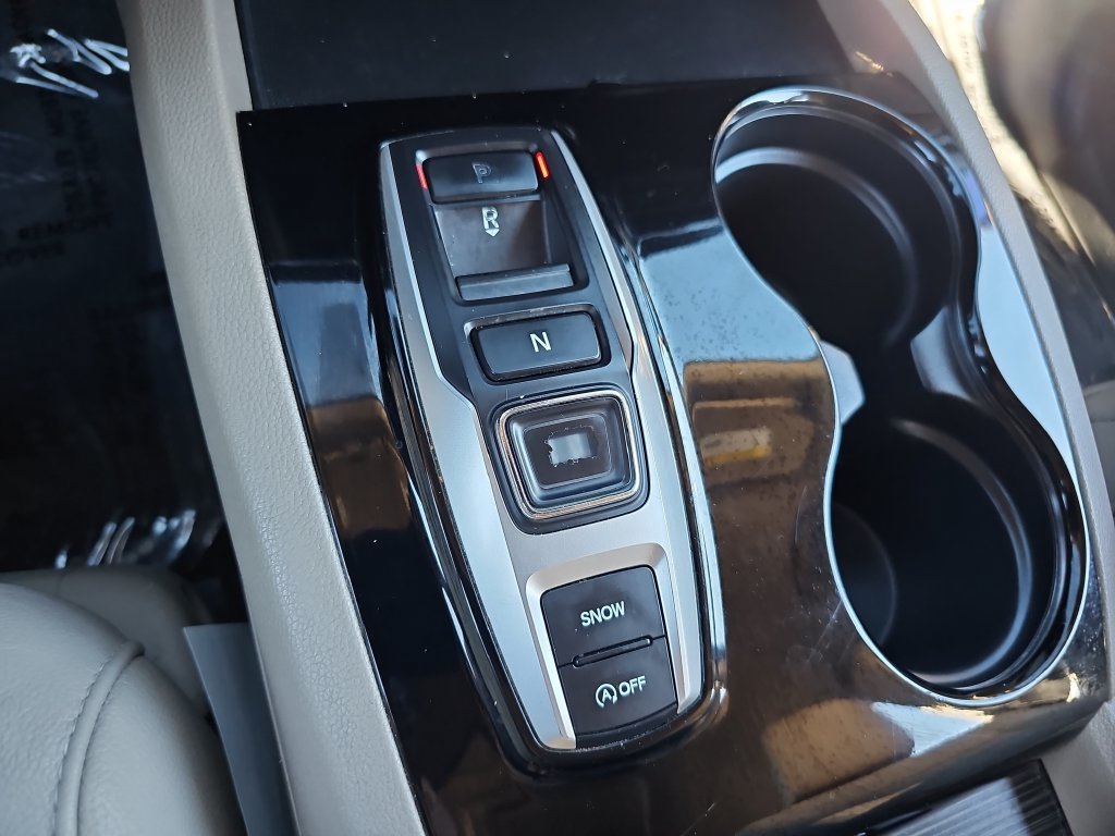 Used 2017 Honda Pilot Touring image 16