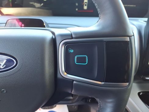 Certified 2025 Ford Expedition Max Active AWD/4WD image 11