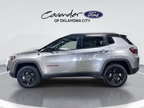 Used 2024 Jeep Compass Trailhawk AWD/4WD image 5