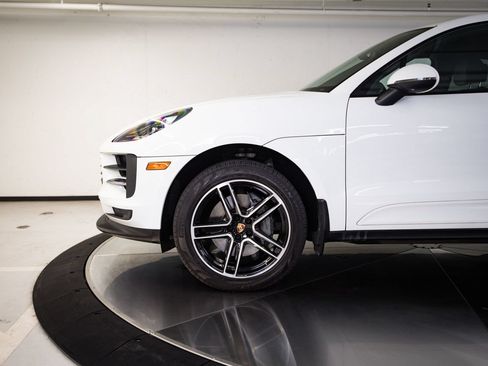 Certified 2020 Porsche Macan S AWD/4WD image 11