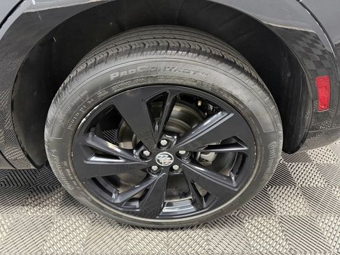 Used 2023 Buick Envision Essence w/ Sport Touring Package FWD image 20