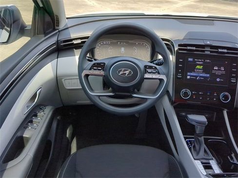 Used 2023 Hyundai Tucson SEL image 16