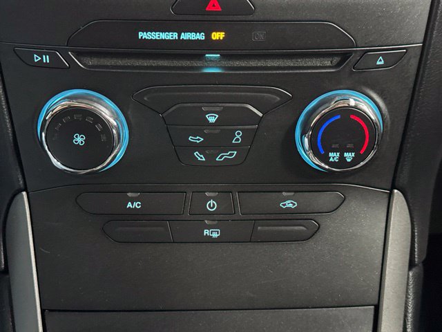 Used 2018 Ford Edge SE FWD image 17