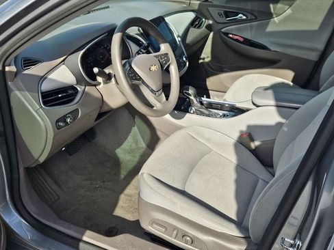 Used 2024 Chevrolet Malibu LT FWD image 17