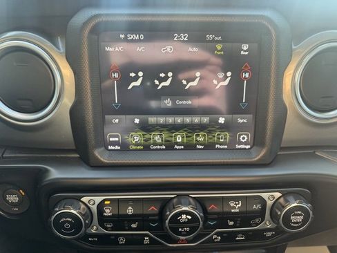 Used 2022 Jeep Wrangler Unlimited Sahara w/ Cold Weather Group image 21