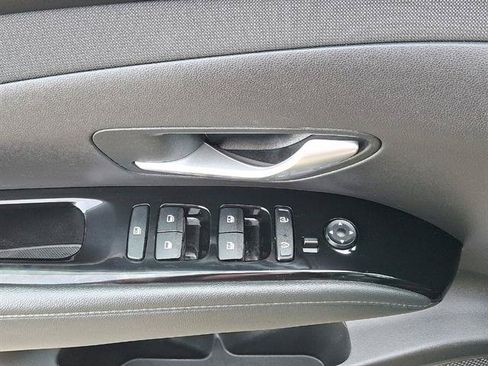 Certified 2023 Hyundai Tucson Limited AWD/4WD image 31