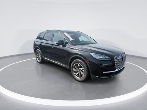 Used 2025 Lincoln Corsair FWD w/ Equipment Group 101A image 2