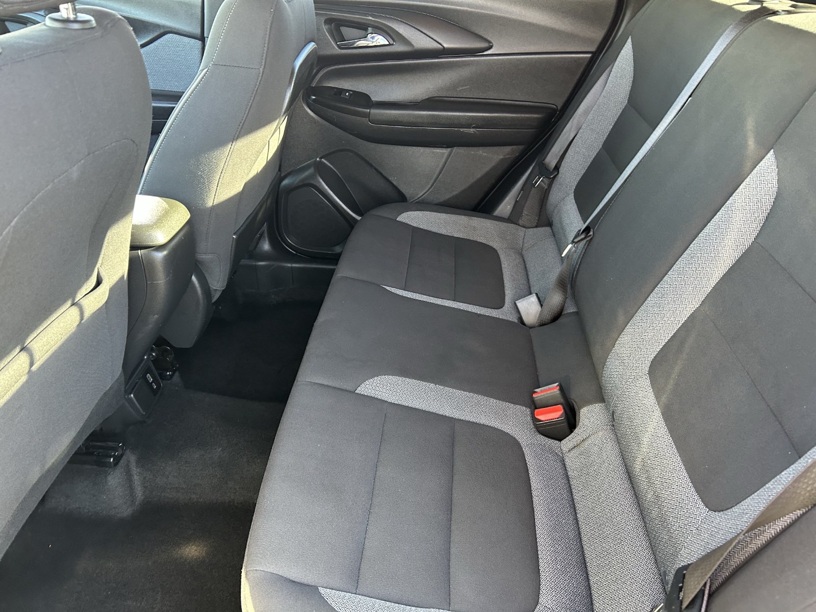 Used 2023 Chevrolet TrailBlazer LT w/ Convenience Package AWD/4WD image 18