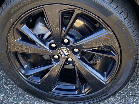 Used 2024 Buick Envision Sport Touring image 27