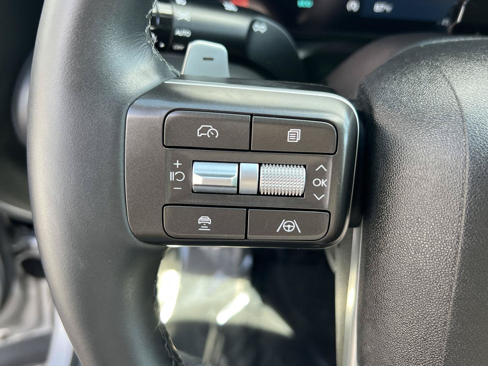 Certified 2026 Hyundai Palisade Limited AWD/4WD image 32
