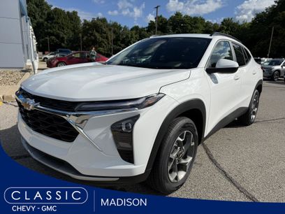 New 2025 Chevrolet Trax LT w/ Driver Confidence Package