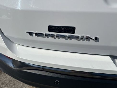 Used 2022 GMC Terrain AT4 w/ Infotainment Package II image 13