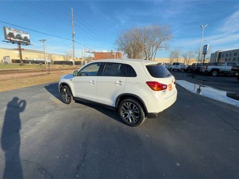 Used 2016 Mitsubishi Outlander Sport ES image 6