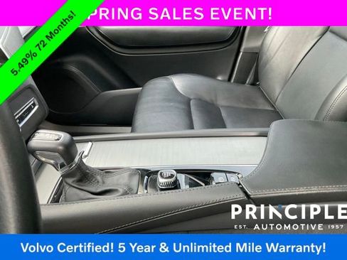 Certified 2022 Volvo XC90 T5 Momentum image 20