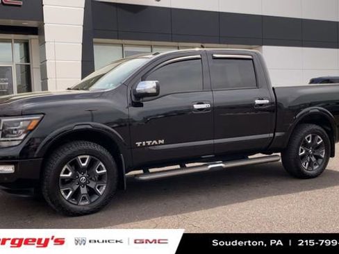 Used 2021 Nissan Titan Platinum Reserve w/ Moonroof Package AWD/4WD image 4