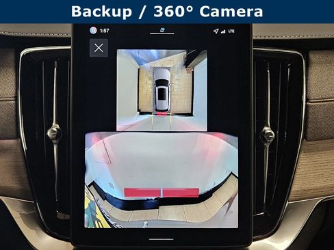 New 2026 Volvo XC90 T8 Plus w/ Protection Package Premier image 21