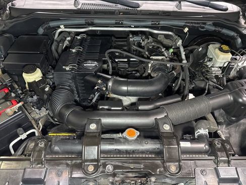 Used 2008 Nissan Frontier SE w/ Power Pkg image 2