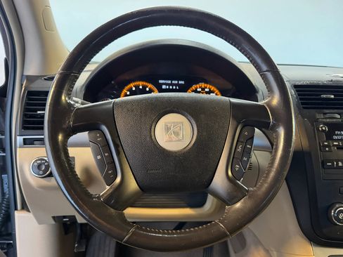 Used 2009 Saturn Outlook XE w/ Preferred Package image 16