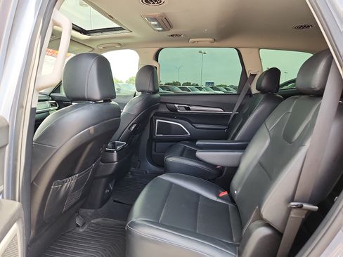 Used 2021 Kia Telluride S AWD/4WD image 12