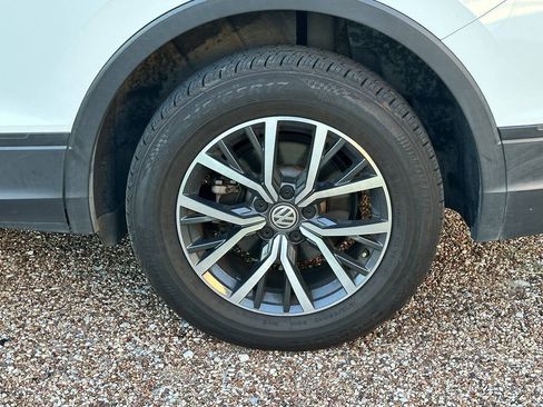 Used 2021 Volkswagen Tiguan S FWD image 13