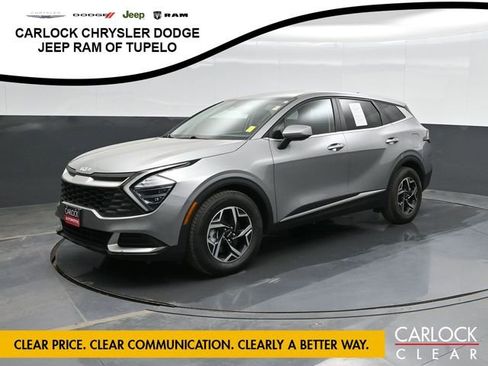 Used 2024 Kia Sportage LX image 7