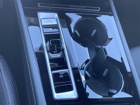 New 2026 Volkswagen Atlas Cross Sport SE image 25