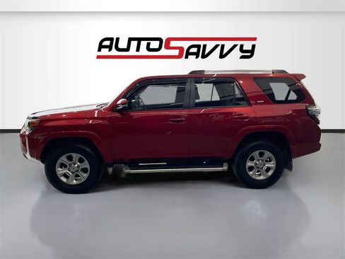 Used 2022 Toyota 4Runner SR5 Premium image 4