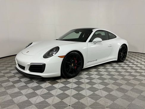 Used 2018 Porsche 911 Carrera 4S image 1