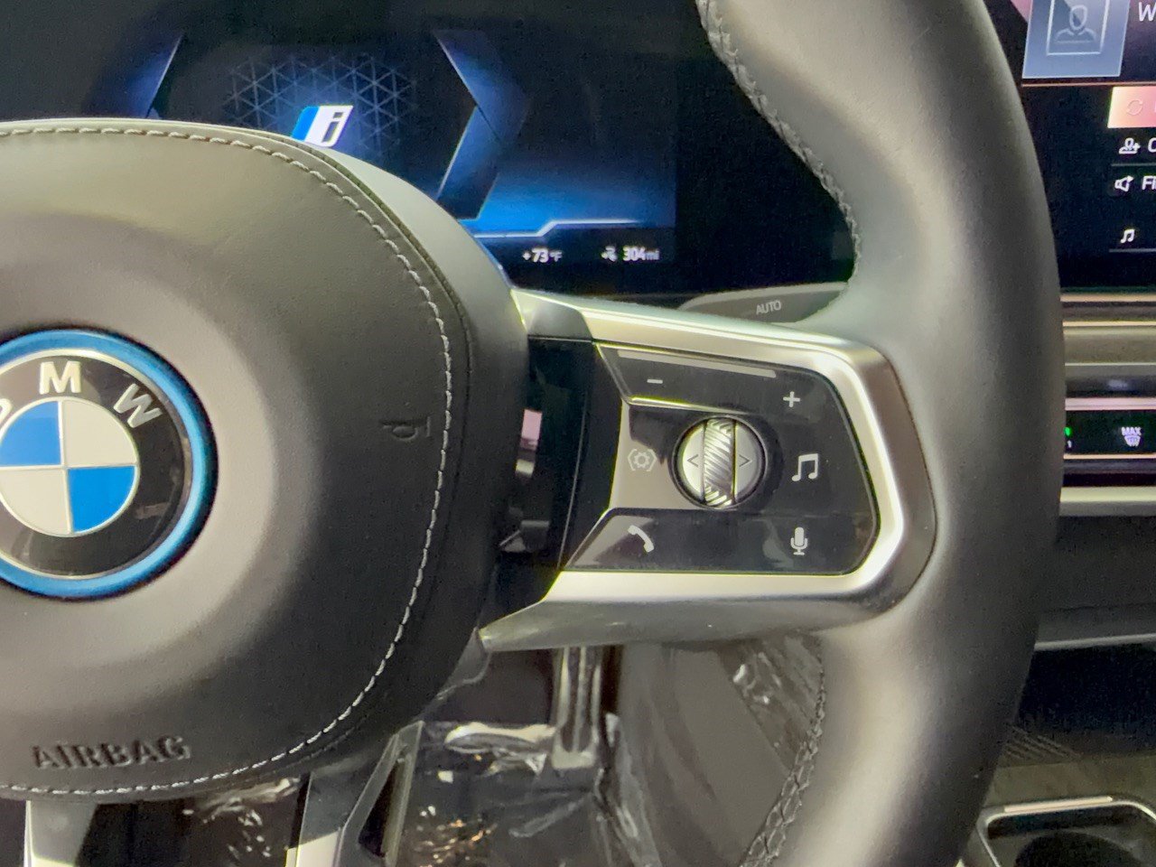 Certified 2024 BMW i7 eDrive50 w/ M Sport Package RWD image 19
