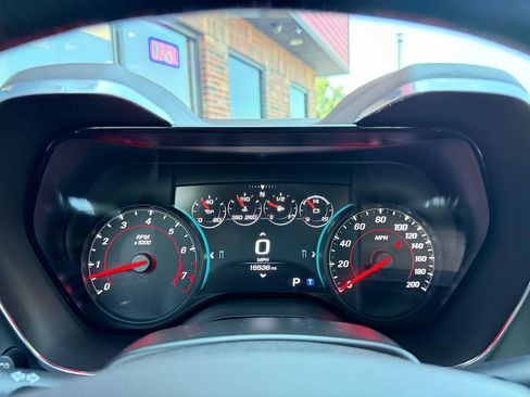 Used 2017 Chevrolet Camaro SS RWD image 18