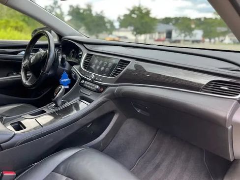 Used 2018 Buick LaCrosse Essence FWD image 12
