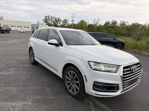 Used 2018 Audi Q7 3.0T Premium Plus w/ Premium Plus Package AWD/4WD image 12