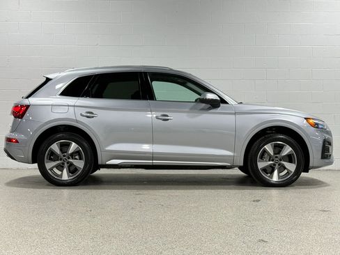 Used 2023 Audi Q5 2.0T Premium w/ Convenience Package AWD/4WD image 5