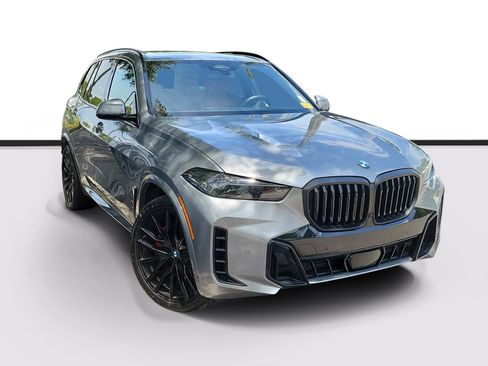 Used 2026 BMW X5 xDrive40i w/ M Sport Package AWD/4WD image 1