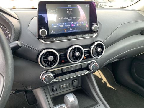 Used 2025 Nissan Sentra SV image 18