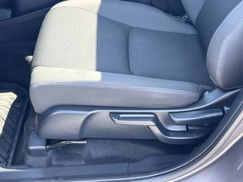 Certified 2022 Honda HR-V EX image 18