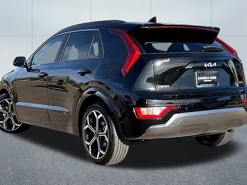 Used 2024 Kia Niro EX Touring image 12
