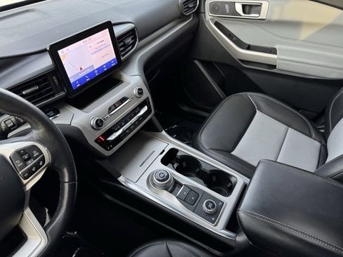 Certified 2023 Ford Explorer XLT w/ Equipment Group 202A image 17