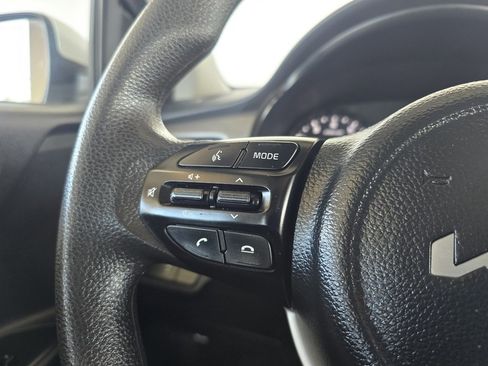 Used 2023 Kia Rio LX image 39