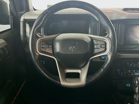 Used 2022 Ford Bronco Badlands w/ Sasquatch Package image 18