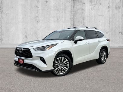 Used 2022 Toyota Highlander Platinum