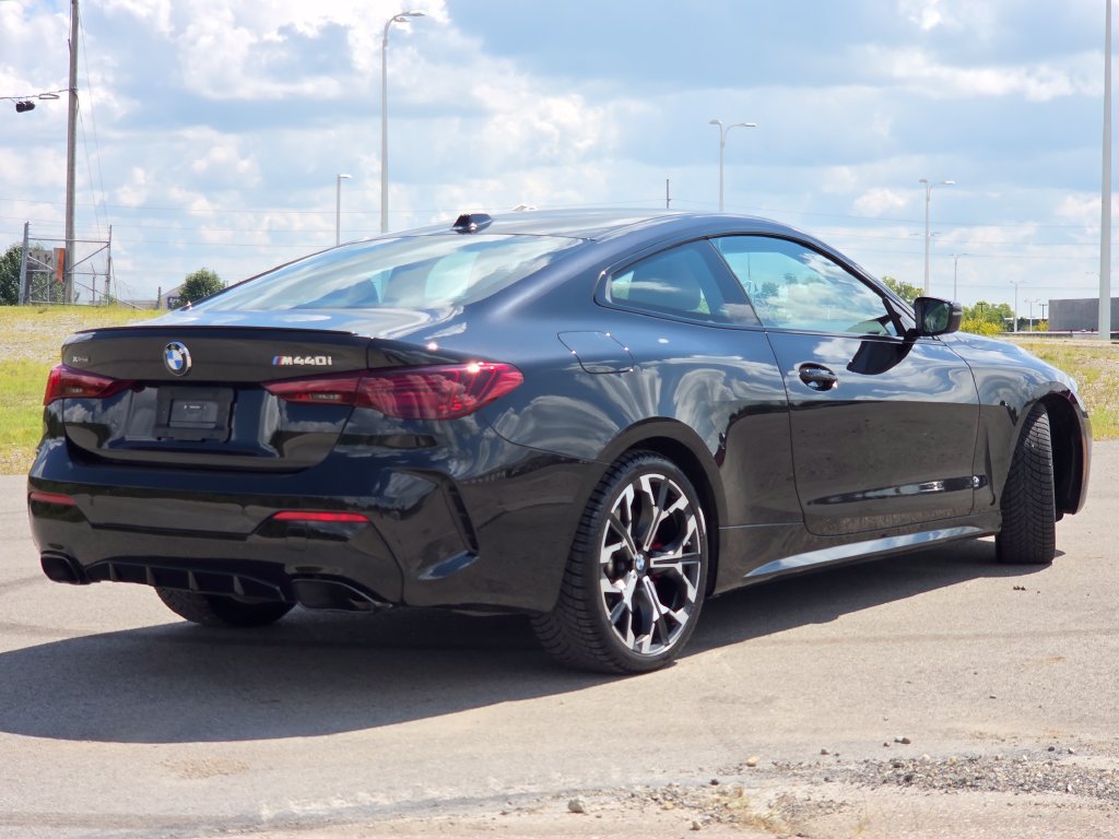 Used 2025 BMW 440i xDrive Coupe w/ Premium Package AWD/4WD image 26