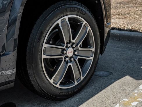 Used 2018 GMC Acadia Denali w/ Technology Package image 64